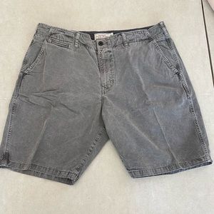 GREY LUCKY BRAND BERMUDA SHORTS